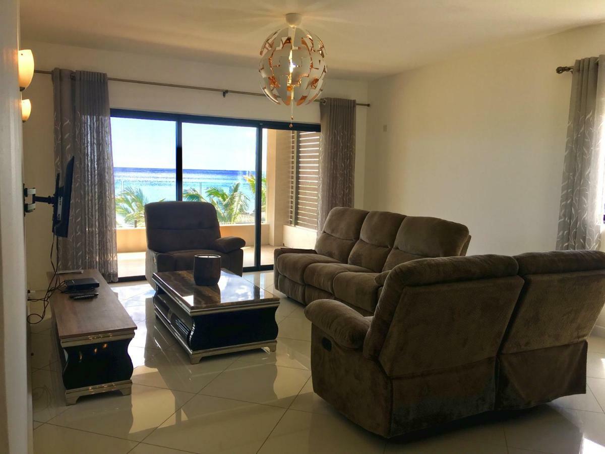 Ocean View Apartment Flic en Flac ภายนอก รูปภาพ