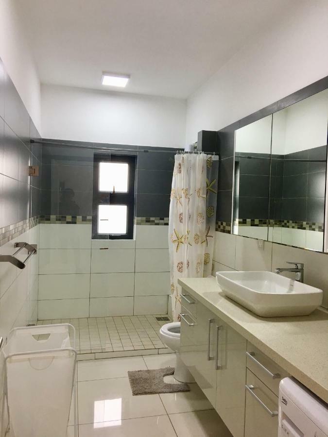 Ocean View Apartment Flic en Flac ภายนอก รูปภาพ