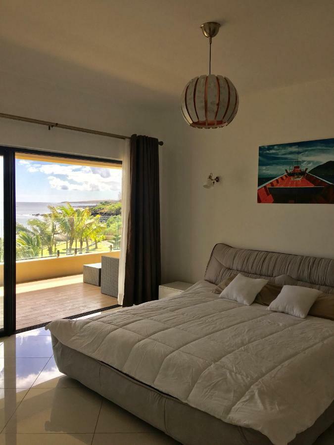 Ocean View Apartment Flic en Flac ภายนอก รูปภาพ
